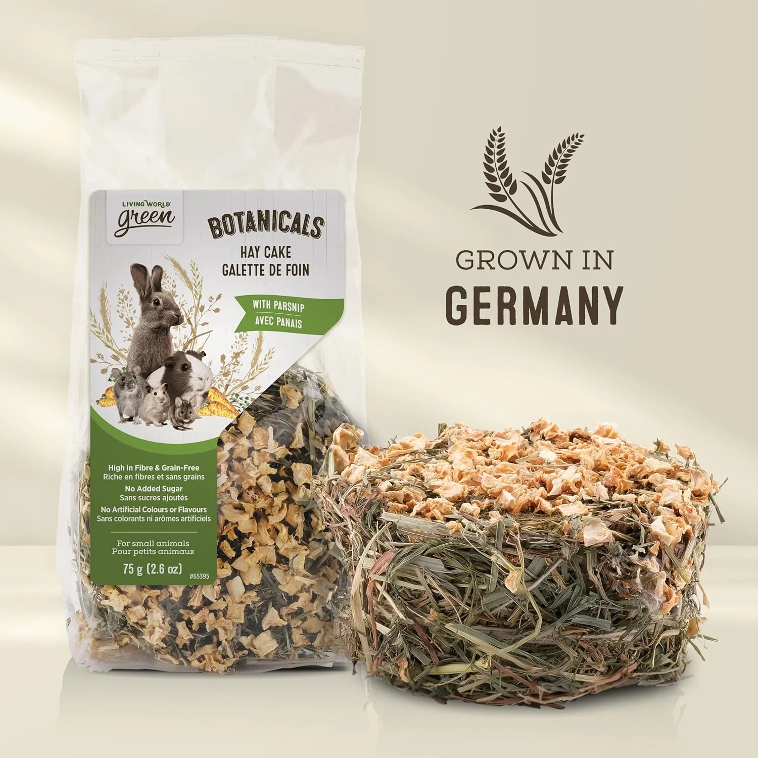 Living World Green Botanicals Hay Cake with Parsnip - Image 4